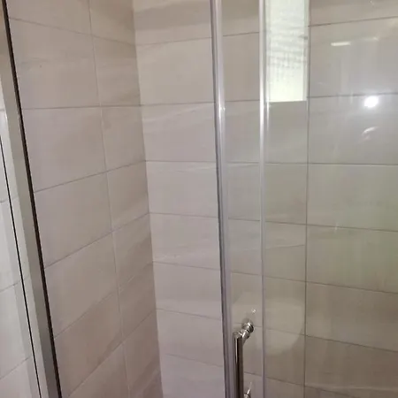 Erato 2* Хорефто