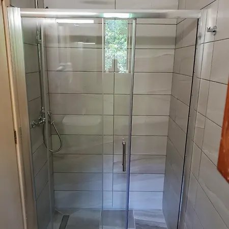 Erato Хорефто